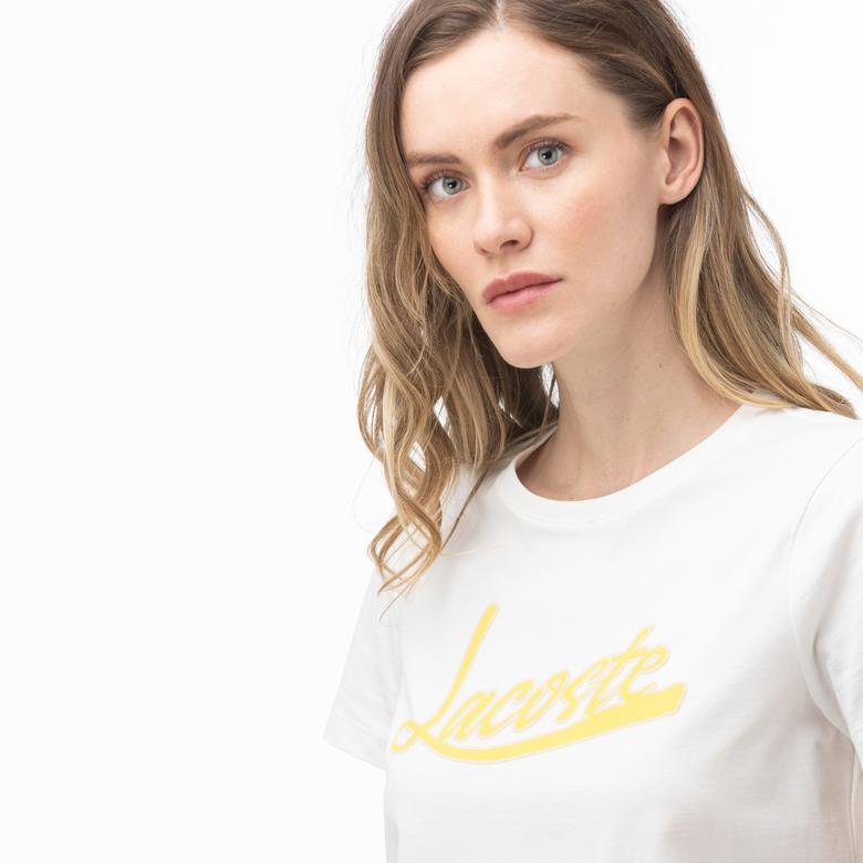 Lacoste Kadın Kayık Yaka Baskılı Beyaz T-Shirt