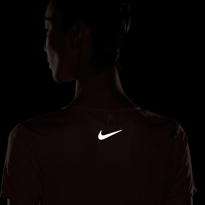 Nike Miler Run Division Kadın Pembe T-Shirt