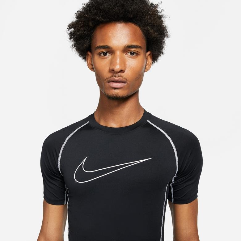 Nike Erkek Siyah T-Shirt