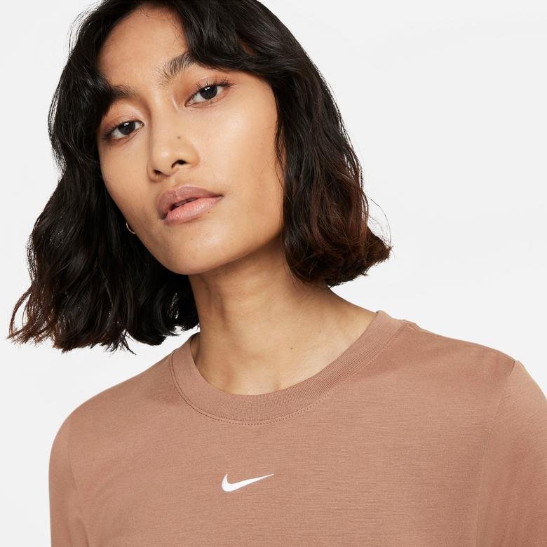 Nike Kadın Kahverengi T-Shirt