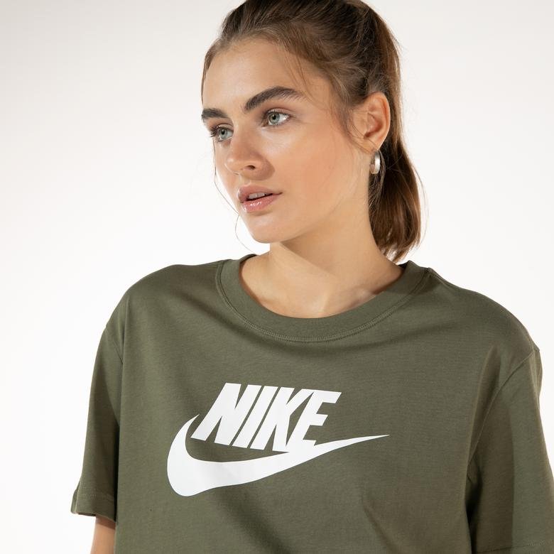Nike Kadın Yeşil T-Shirt