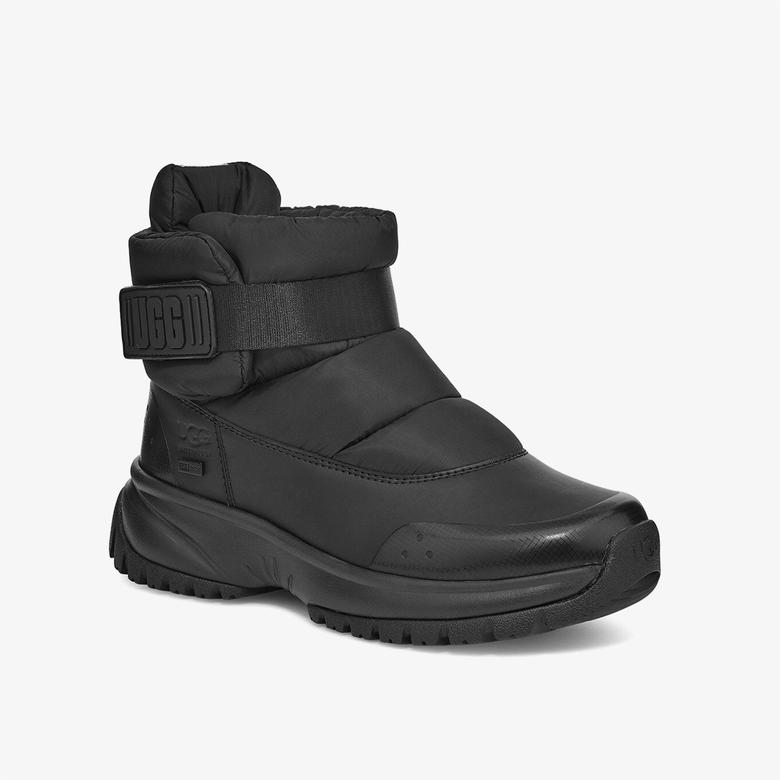 UGG Yose Puff Kadın Siyah Kar Botu