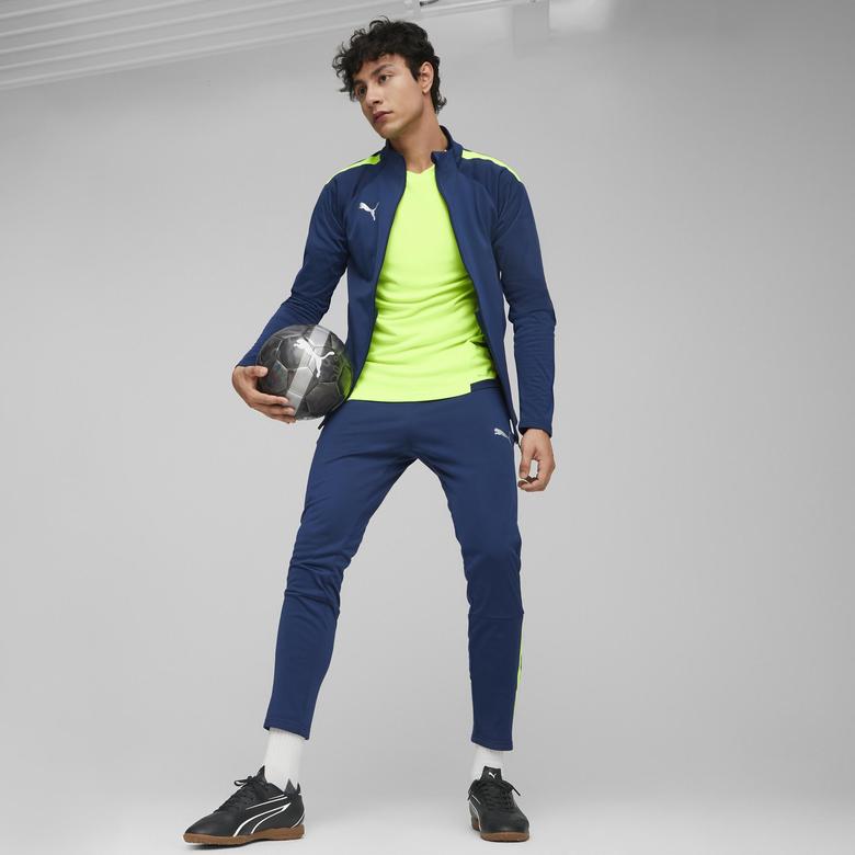 Puma Vitoria Erkek Siyah Futsal Ayakkabısı