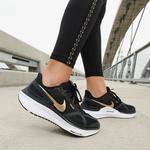 Nike W Air Zoom Structure 25 Kadın Siyah Koşu Ayakkabısı