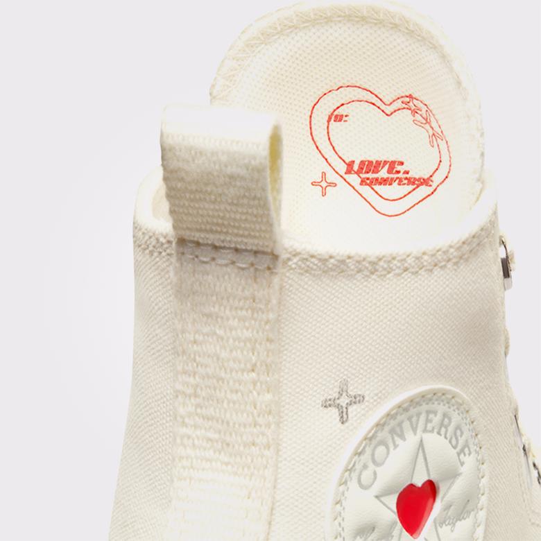 Converse Run Star Hike Platform Y2K Heart Unisex Krem Sneaker