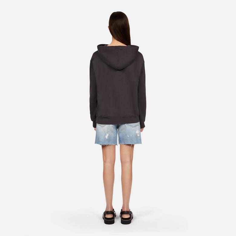 KADIN BASKILI KAPÜŞONLU GRİ SWEATSHIRT