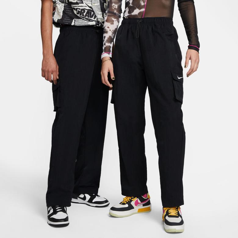 Nike Sportswear Essentials Woven Kadın Siyah Eşofman Altı