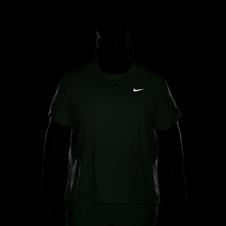 Nike Dri-Fit Erkek Yeşil Koşu T-Shirt