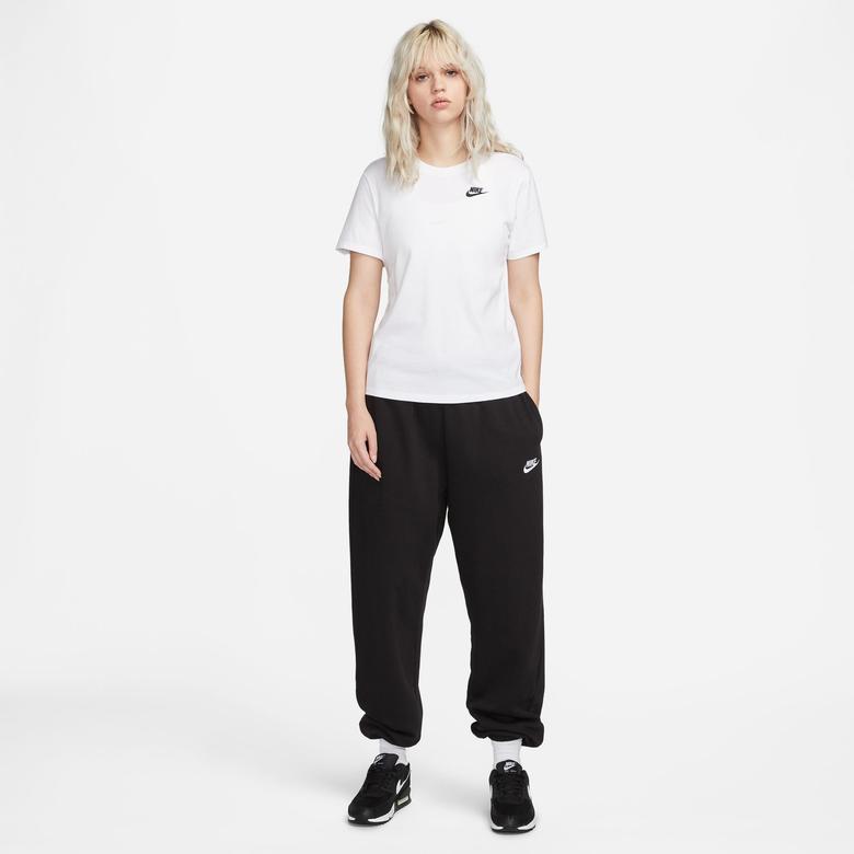 Nike Sportswear Essentials Kadın Beyaz Günlük T-Shirt
