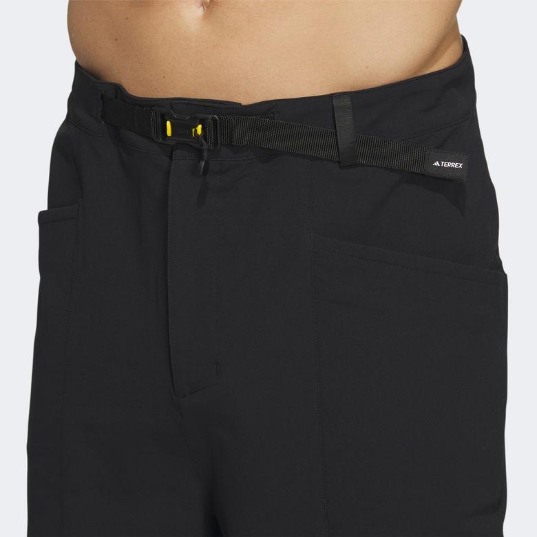adidas National Geographic Erkek Siyah Şort