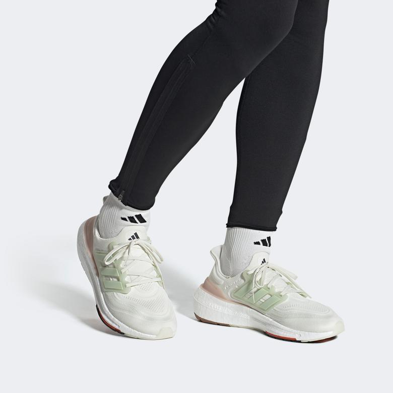 adidas Ultraboost Light Erkek Beyaz Koşu Ayakkabısı