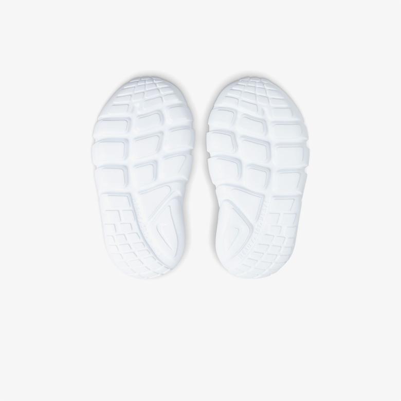 Nike Flex Runner 2 Çocuk Gri Koşu Ayakkabısı