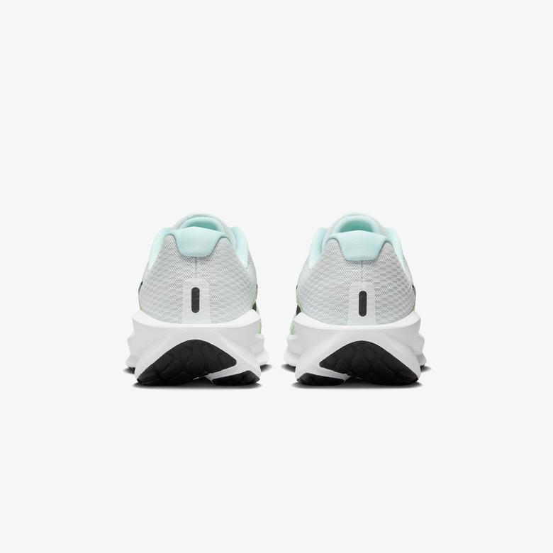 Nike Downshifter 13 Kadın Gri Koşu Ayakkabısı