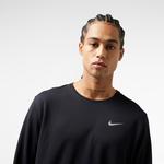 Nike Miler Erkek Siyah Sweatshirt