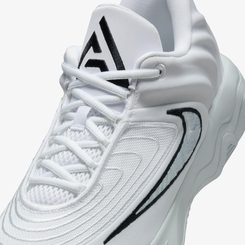 Nike Erkek Beyaz Basketbol Ayakkabısı