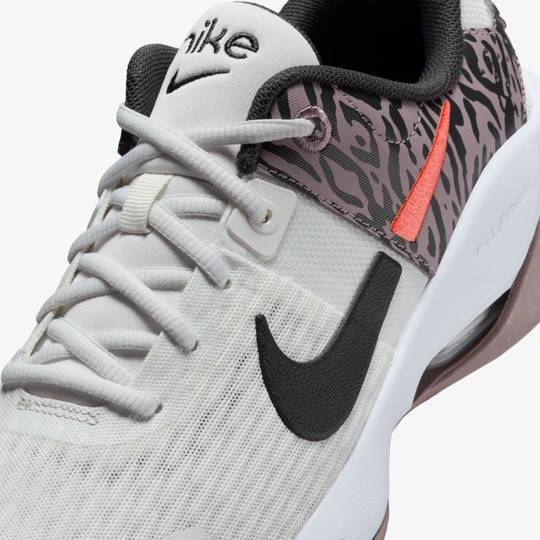 Nike Kadın Krem Antrenman Ayakkabısı
