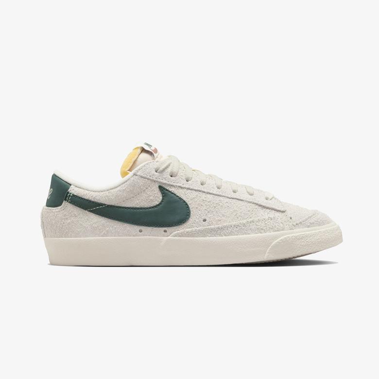 Nike Blazer Low'77 Kadın Bej Günlük Sneaker