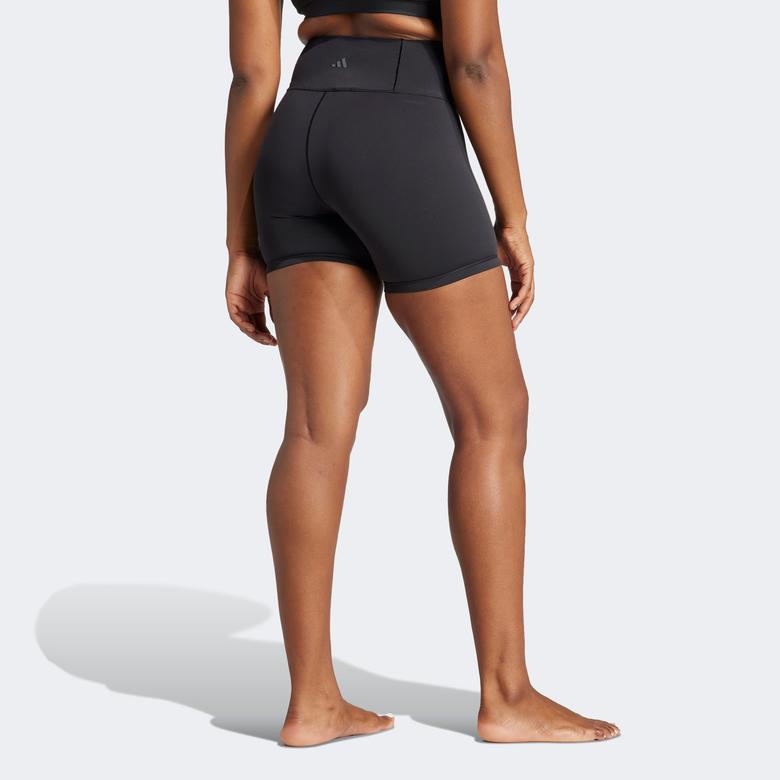 adidas All Me 5-Inch Kısa Kadın Siyah Tayt