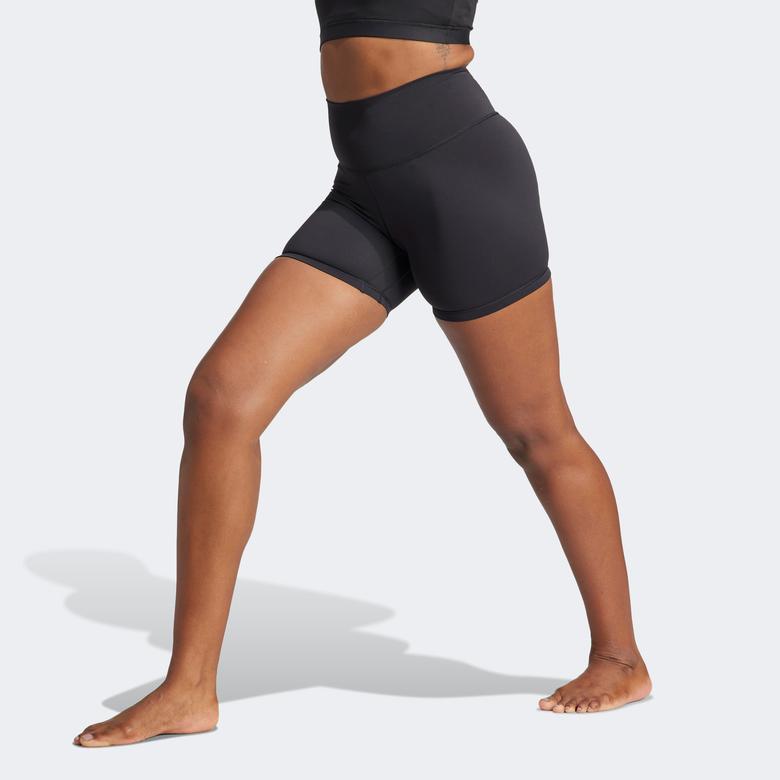 adidas All Me 5-Inch Kısa Kadın Siyah Tayt