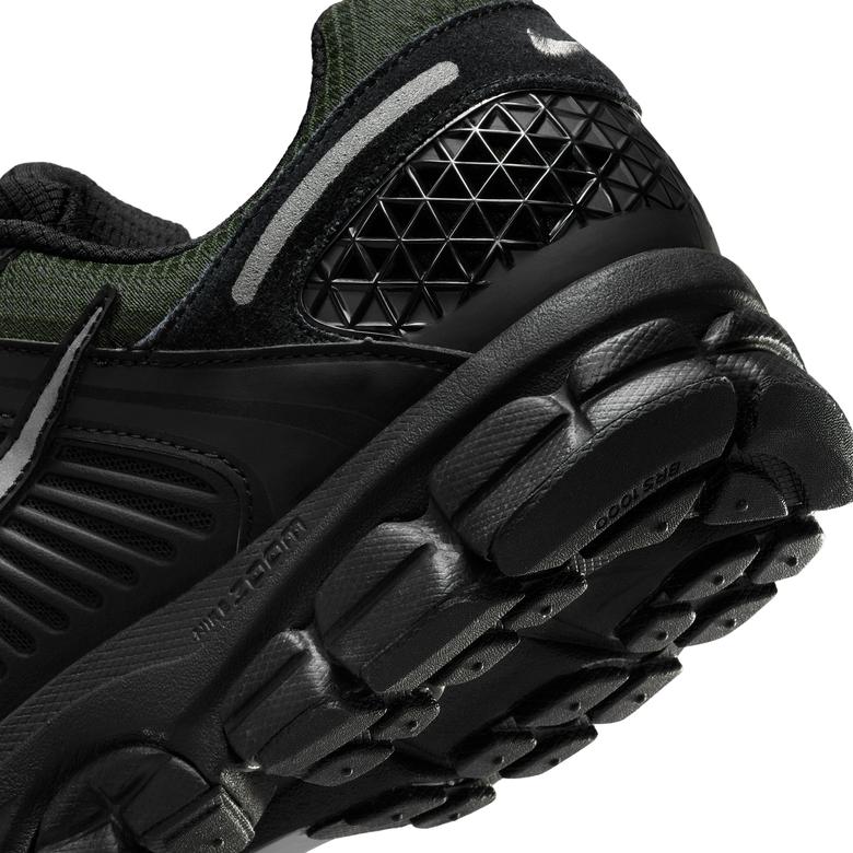 Nike Zoom Vomero 5 Erkek Siyah Sneaker
