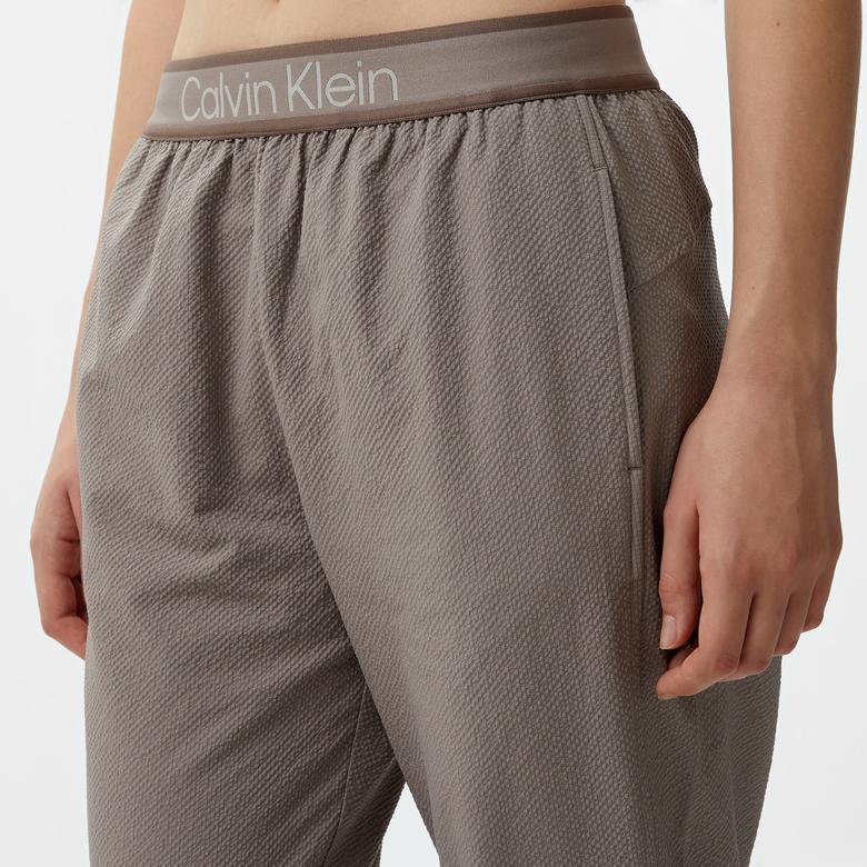 Calvin Klein Kadın Kahverengi Pantolon