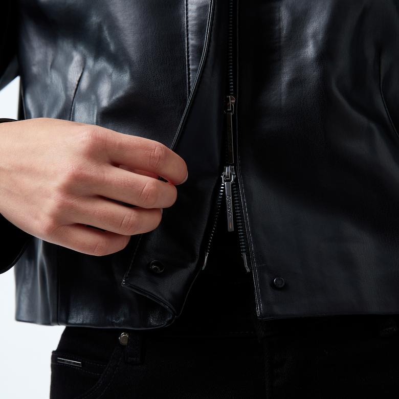 Calvin Klein Kadın Siyah Mont