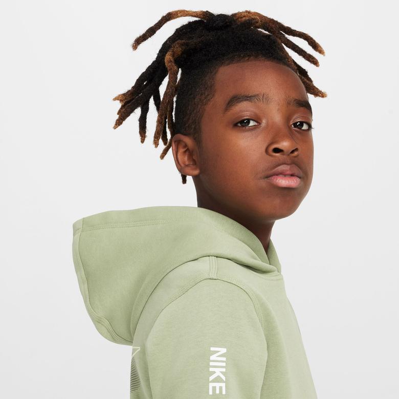 Nike Sportswear Standart Issue Çocuk Yeşil Günlük Sweatshirt