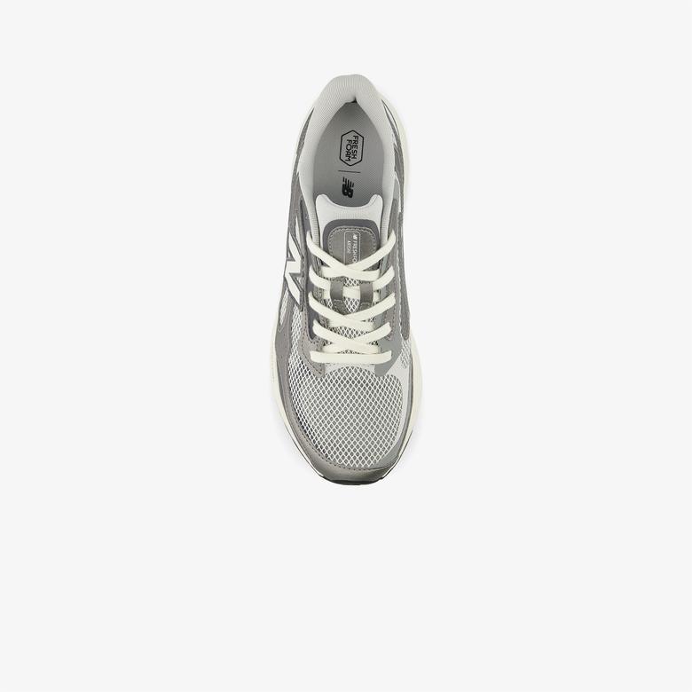 New Balance Fresh Foam Arishi v4 Erkek Gri Koşu Ayakkabısı