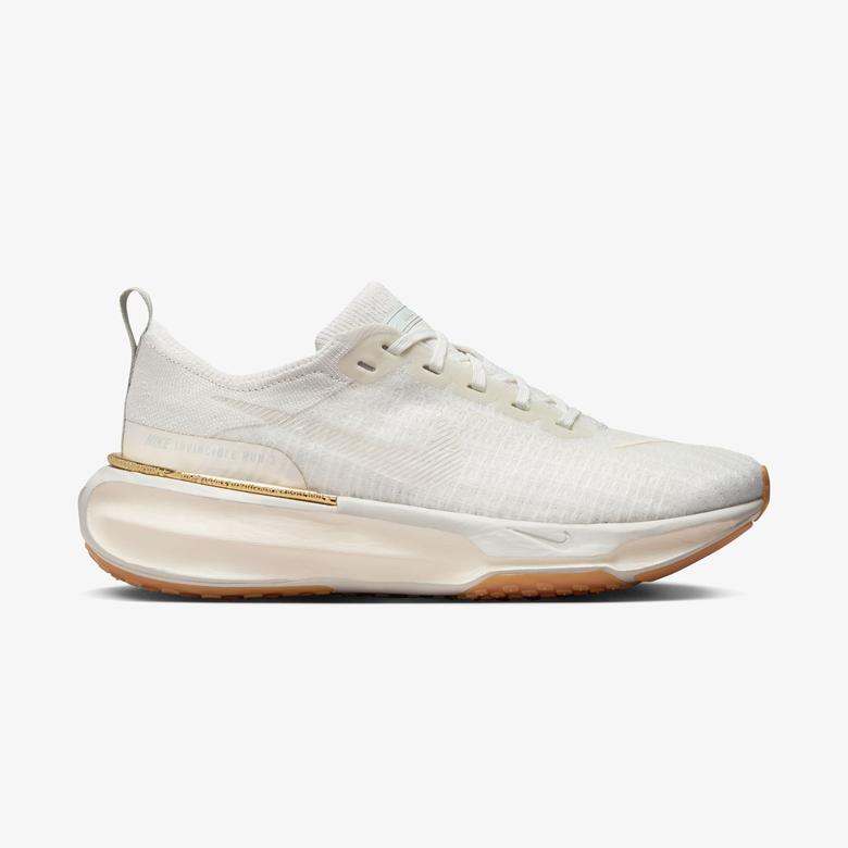 Nike ZoomX Invincible Run Flyknit 3 Kadın Beyaz Koşu Ayakkabısı